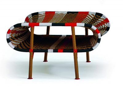Farbenfroher Sunny Hocker aus der M' Afrique Collection von Moroso, geflochtenes Design.